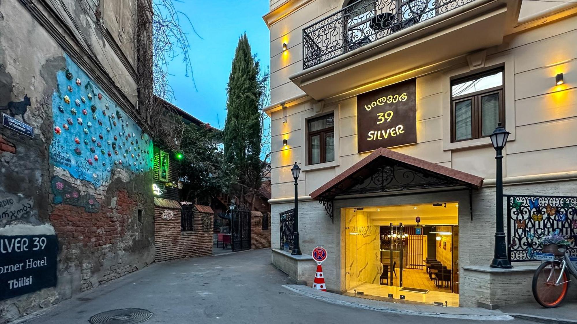 Silver 39 Corner Hotel Tbilisi Ngoại thất bức ảnh